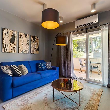 Magnolia - Modern Apartment Near City Center And Sea بوريتش المظهر الخارجي الصورة