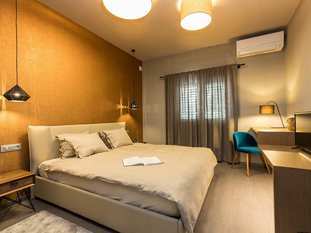 Magnolia - Modern Apartment Near City Center And Sea بوريتش المظهر الخارجي الصورة