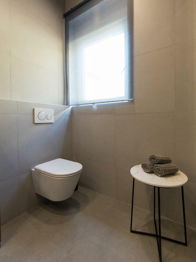 Magnolia - Modern Apartment Near City Center And Sea بوريتش المظهر الخارجي الصورة