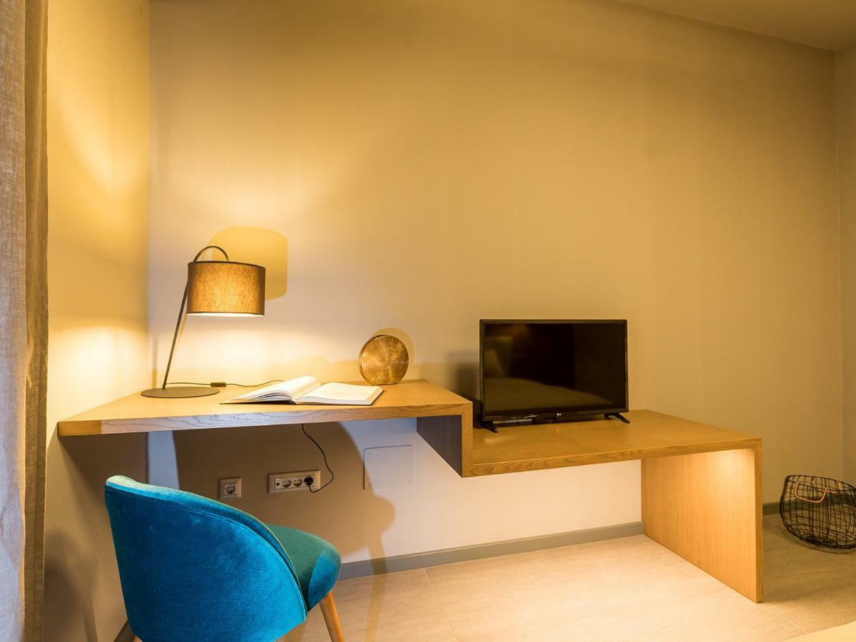Magnolia - Modern Apartment Near City Center And Sea بوريتش المظهر الخارجي الصورة